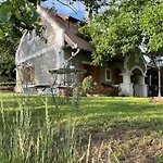 Am Weinberg By Interhome 펜션 Köveskál